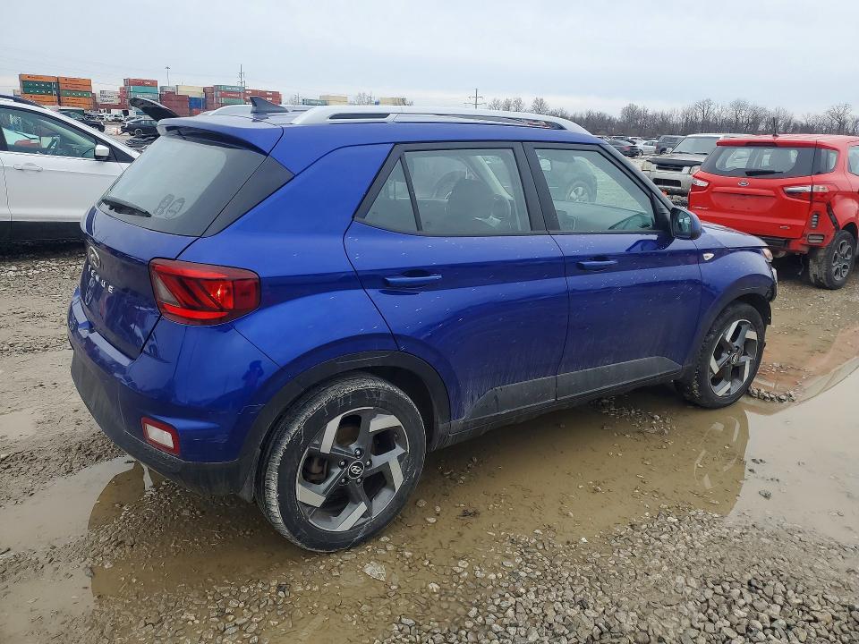 Photo 3 from auction – 2022 HYUNDAI VENUE with VIN KMHRC8A30NU205707