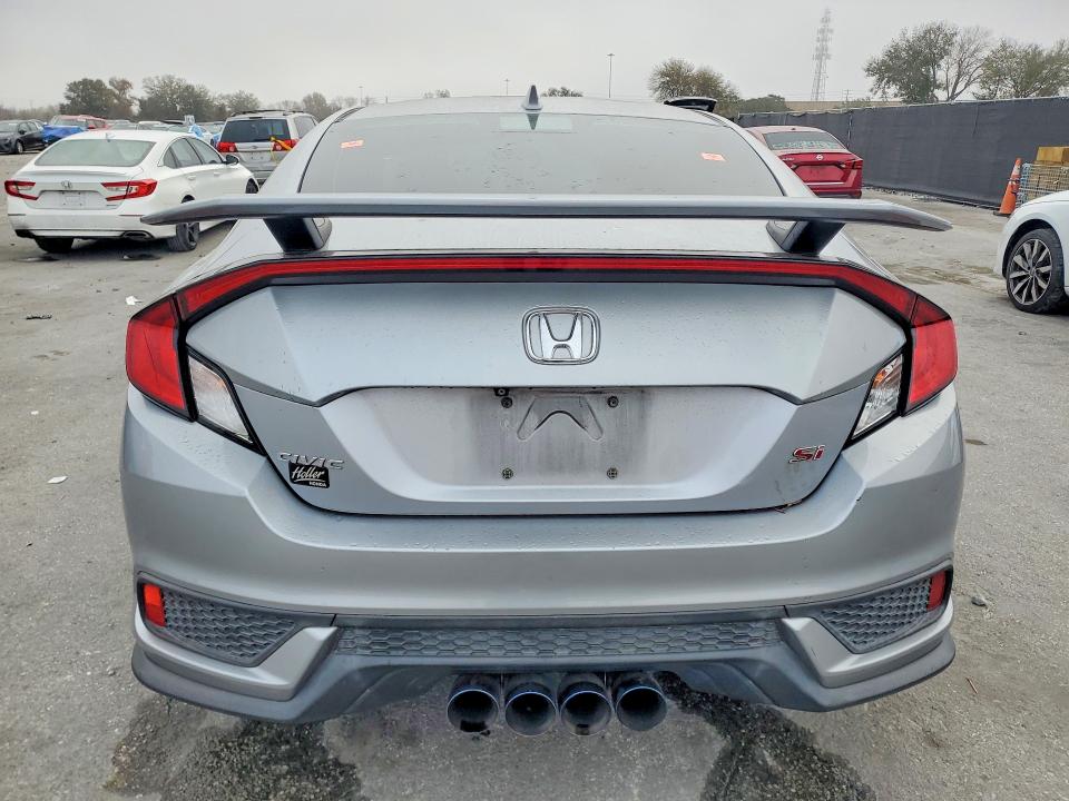 Photo 6 from auction – 2017 HONDA CIVIC with VIN 2HGFC3A52HH752949