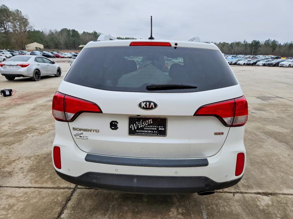 Photo 6 from auction – 2015 KIA SORENTO with VIN 5XYKT3A66FG562654