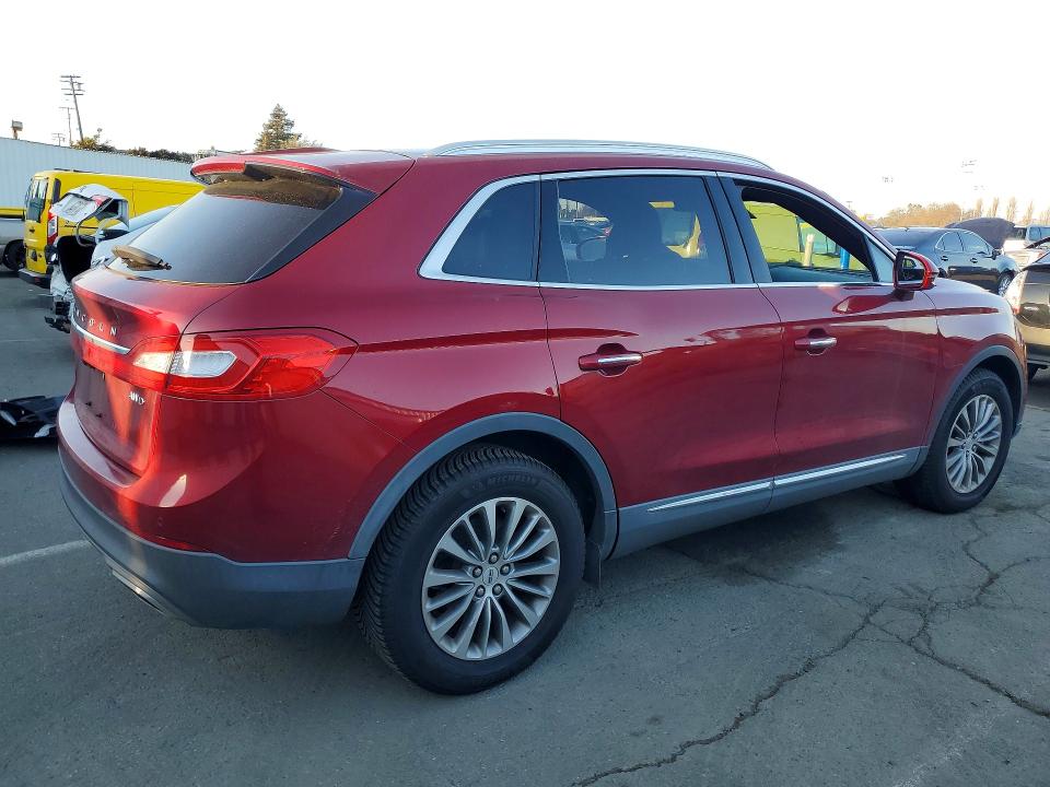 Photo 3 from auction – 2017 LINCOLN MKX SELECT with VIN 2LMPJ8KR6HBL11268