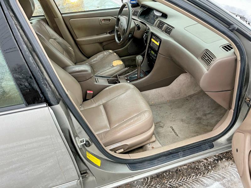 Photo 5 from auction – 2000 TOYOTA CAMRY LE with VIN 4T1BF28K0YU101855