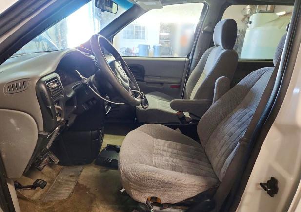 Photo 7 from auction – 2004 PONTIAC MONTANA with VIN 1GMDU03E64D134471
