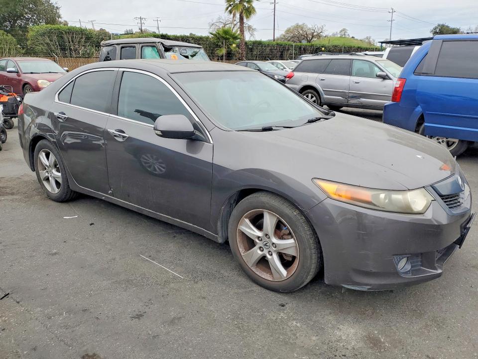 Photo 4 from auction – 2010 ACURA TSX with VIN JH4CU2F69AC010873