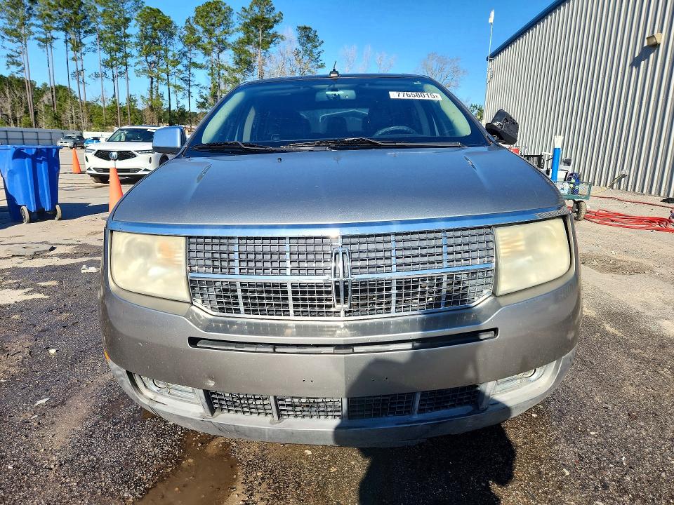 Photo 5 from auction – 2008 LINCOLN MKX with VIN 2LMDU88C28BJ04437