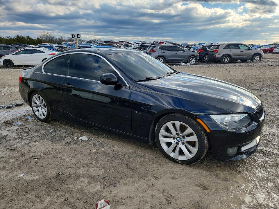 Photo 4 from auction – 2011 BMW 323I with VIN WBAKE3C59BE557897