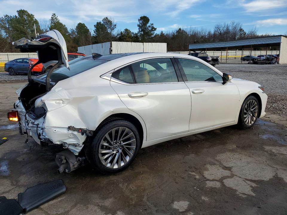 Photo 3 from auction – 2024 LEXUS ES 350 with VIN 58AFZ1B11RU169871