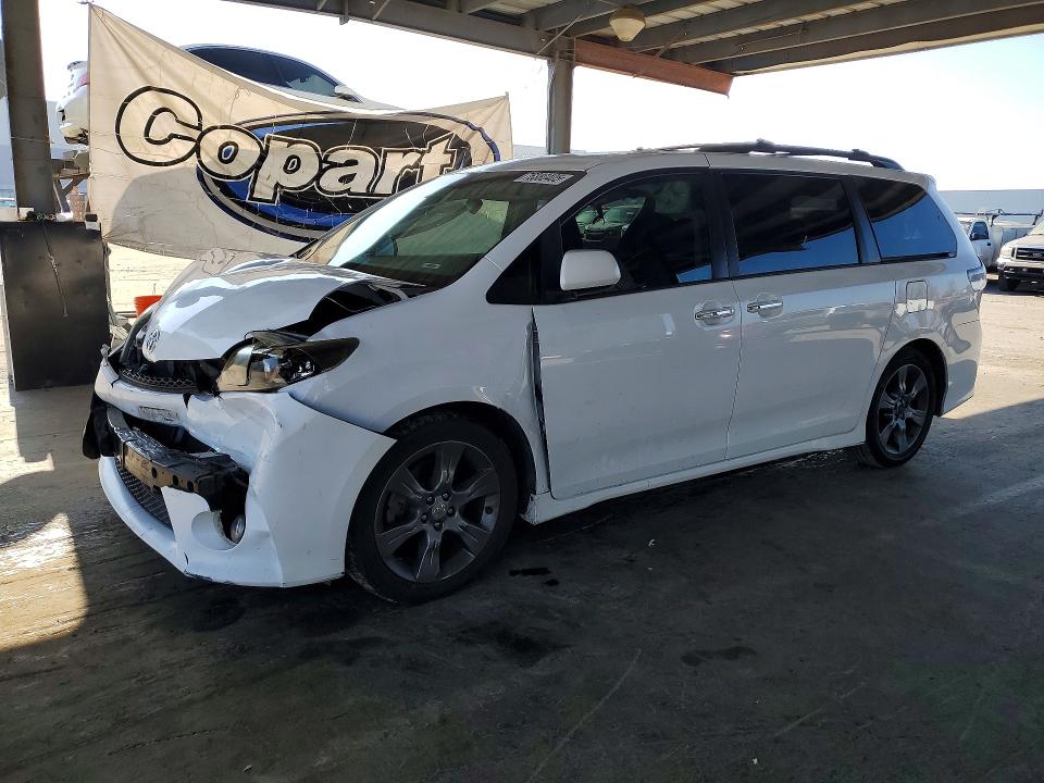 TOYOTA SIENNA 2015 with VIN 5TDXK3DC3FS570370 - Photo from auction