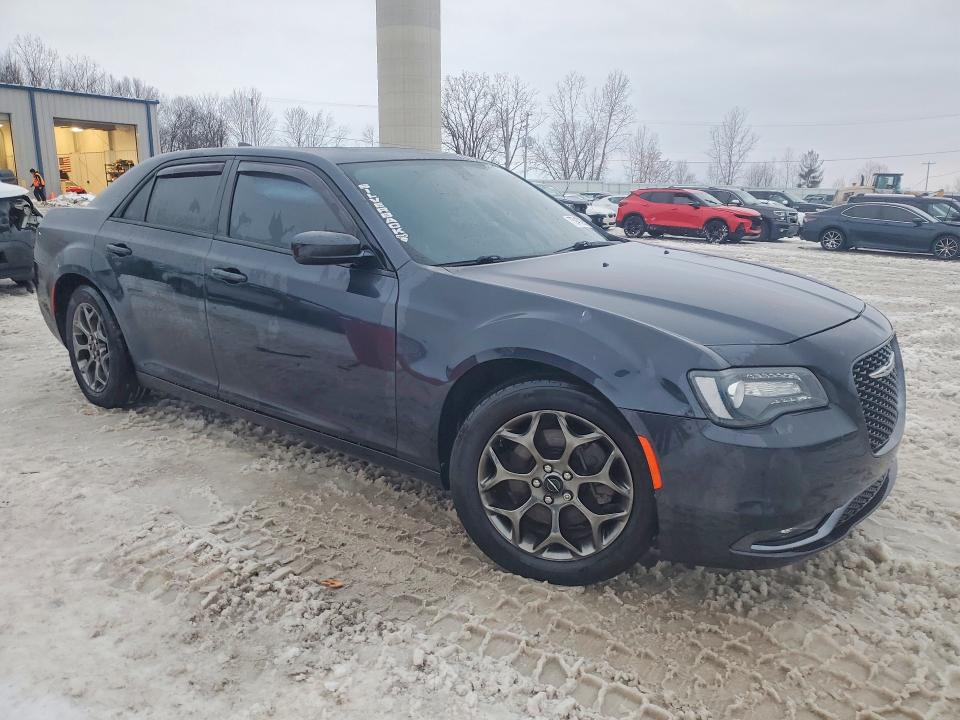 Photo 4 from auction – 2017 CHRYSLER 300 S with VIN 2C3CCAGGXHH506914