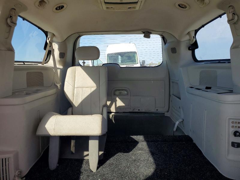 Photo 10 from auction – 2008 CHRYSLER TOWN & COU with VIN 2A8HR54P18R833006
