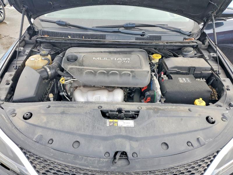 Photo 11 from auction – 2016 CHRYSLER 200 with VIN 1C3CCCAB6GN188353