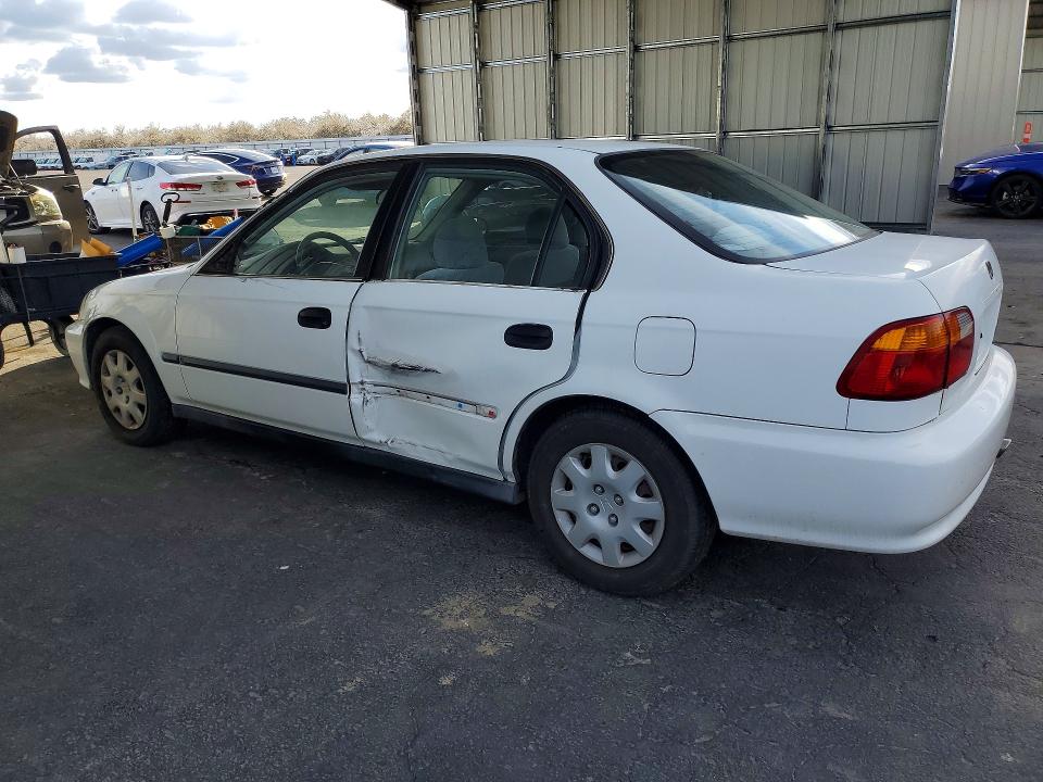 Photo 2 from auction – 2000 HONDA CIVIC with VIN 2HGEJ6671YH525944