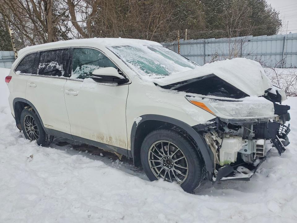 Photo 4 from auction – 2019 TOYOTA HIGHLANDER with VIN 5TDZZRFH7KS300374