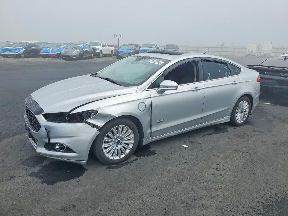 FORD FUSION 2014 with VIN 3FA6P0SU0ER379617 - Photo from auction