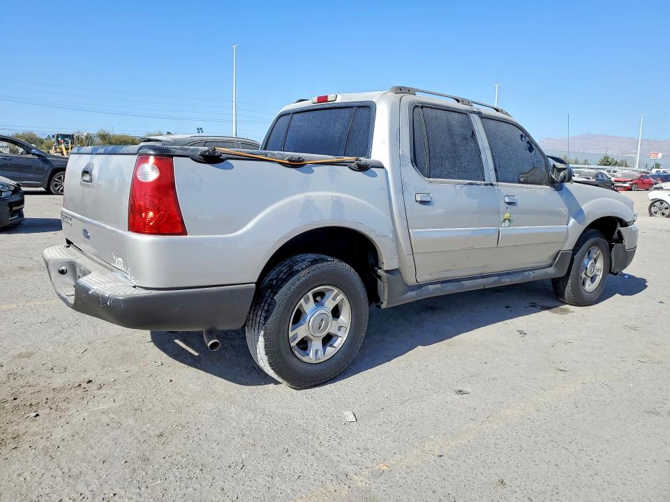 Photo 3 from auction – 2004 FORD EXPLORER SPORT TRAC with VIN 1FMZU67K14UC10865