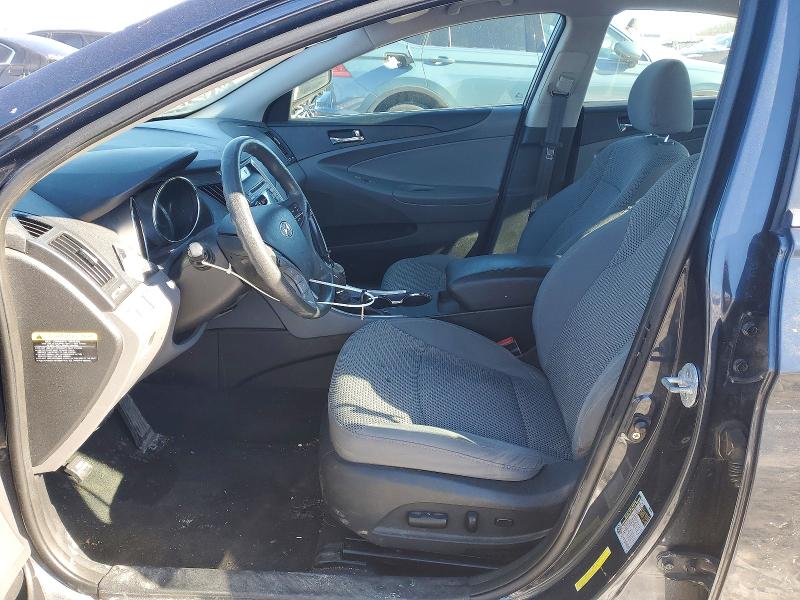 Photo 7 from auction – 2011 HYUNDAI SONATA with VIN 5NPEB4AC1BH245413