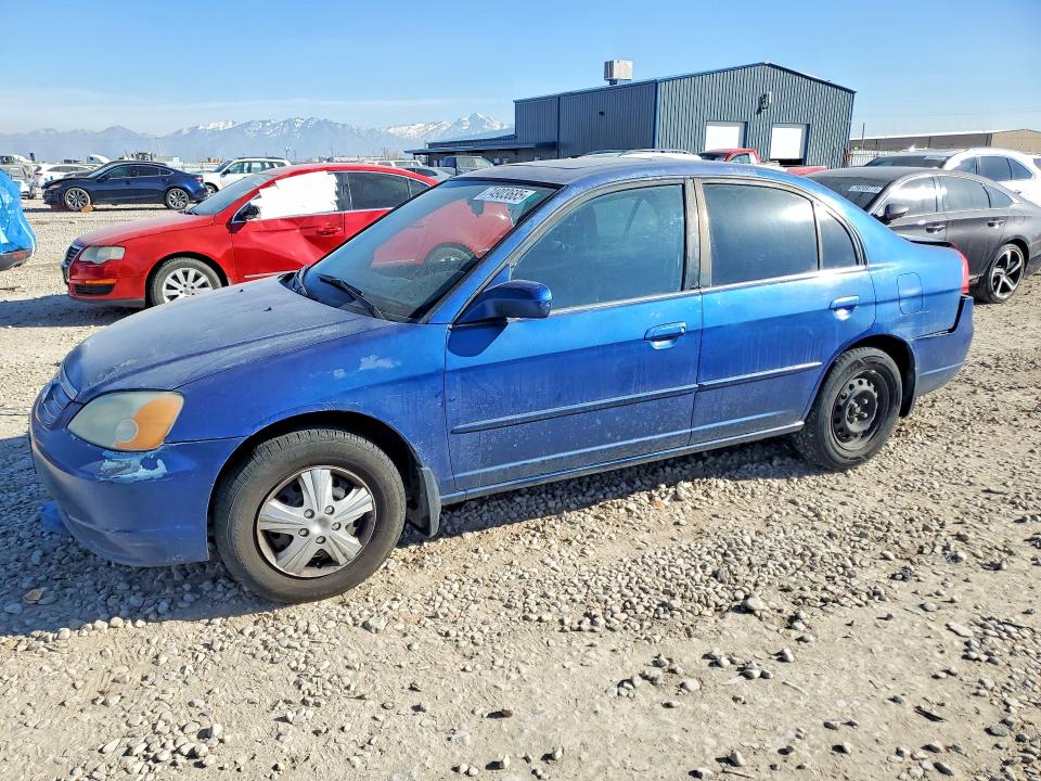HONDA CIVIC EX 2002 with VIN 2HGES25702H560005 - Photo from auction