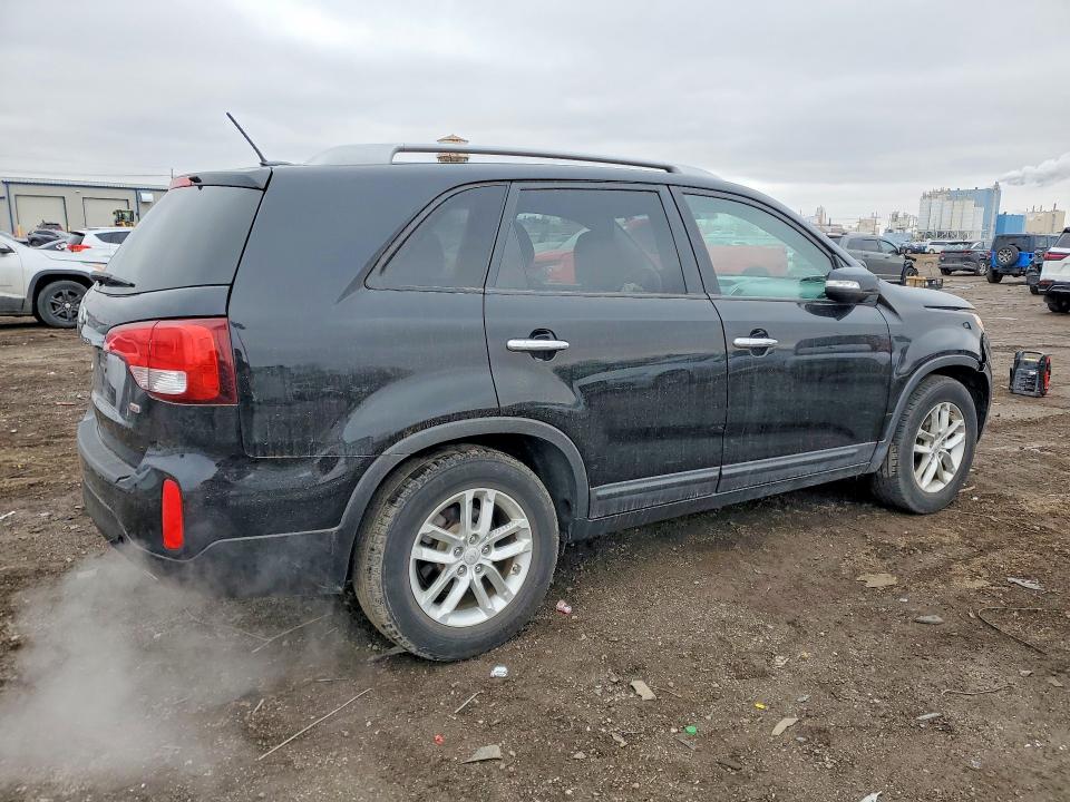 Photo 3 from auction – 2014 KIA SORENTO with VIN 5XYKT4A7XEG489768