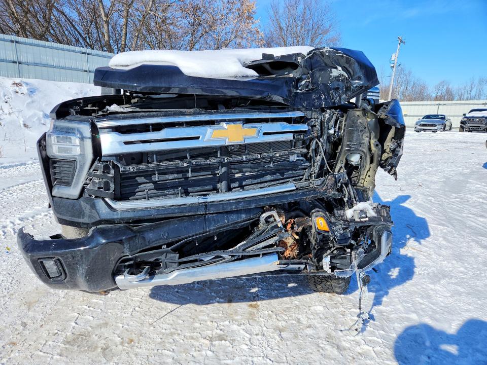 Photo 5 from auction – 2024 CHEVROLET SILVERADO with VIN 1GC4YREY4RF315942