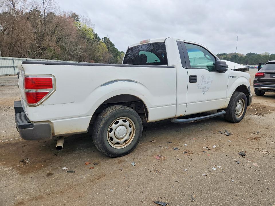 Photo 3 from auction – 2011 FORD F150 with VIN 1FTMF1CF8BKD82338