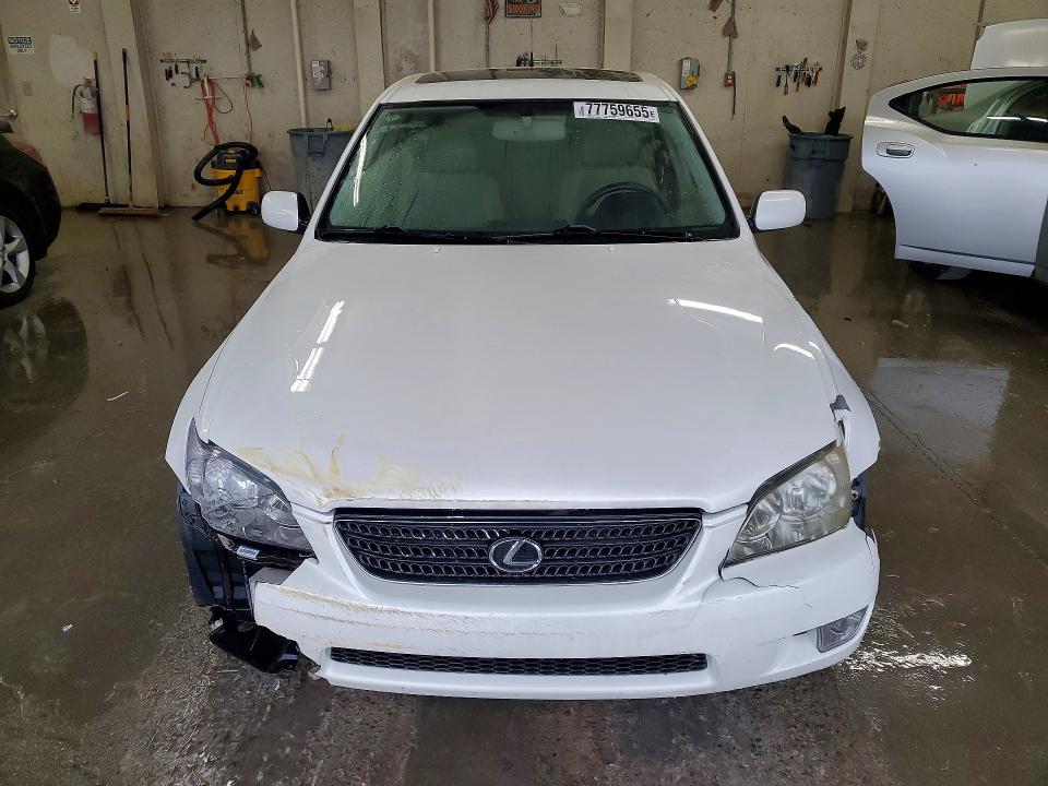 Photo 5 from auction – 2002 LEXUS IS 300 SPO with VIN JTHED192620042405