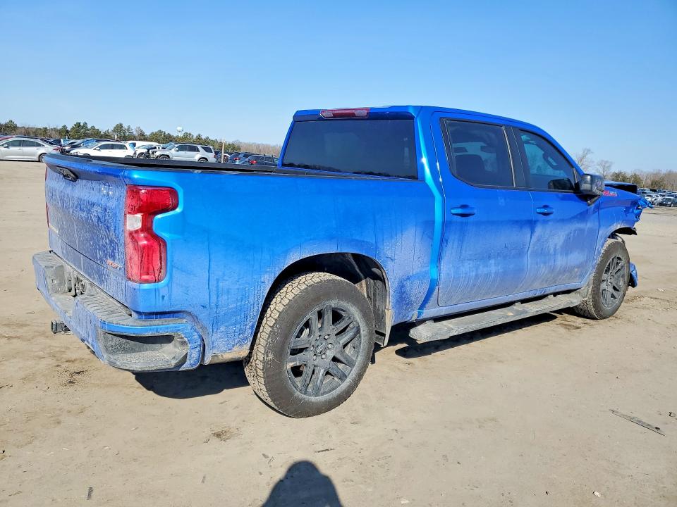 Photo 3 from auction – 2025 CHEVROLET SILVERADO with VIN 1GCUKEE88SZ160312
