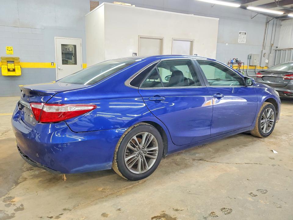Photo 3 from auction – 2016 TOYOTA CAMRY with VIN 4T1BF1FK2GU605397