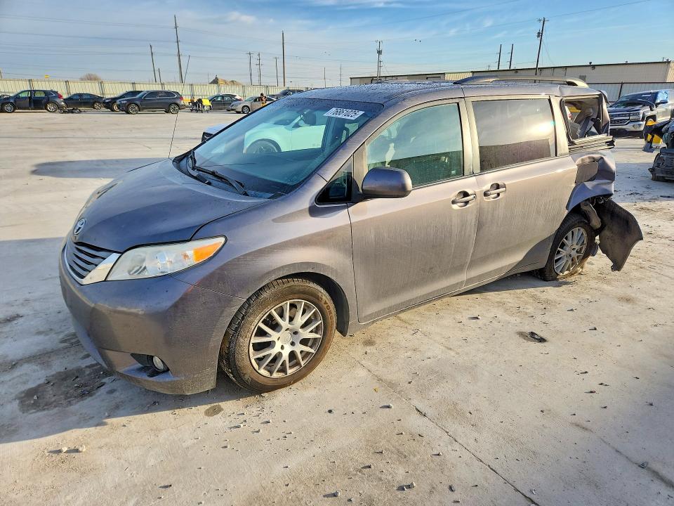 TOYOTA SIENNA XLE 2011 с VIN 5TDYK3DC3BS169447 - Фото с аукциона