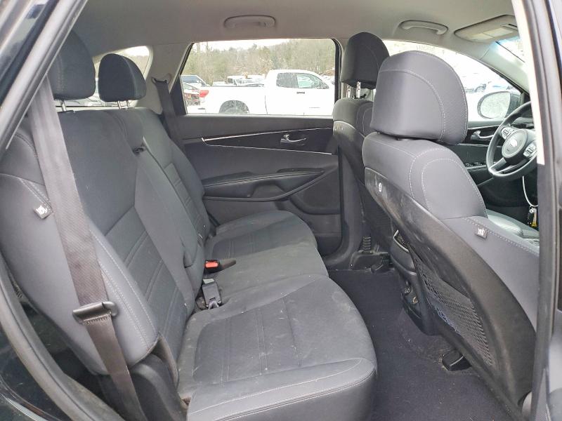 Photo 11 from auction – 2017 KIA SORENTO with VIN 5XYPGDA58HG234078