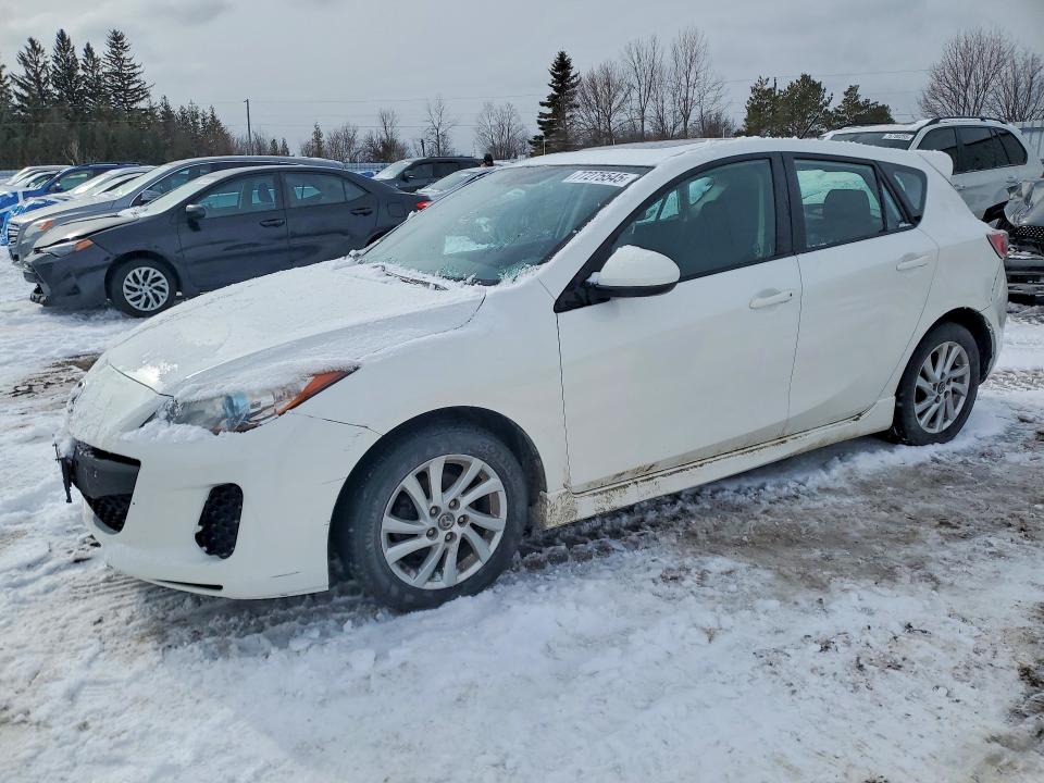 MAZDA 3 2013 مع رقم تعريف المركبة JM1BL1L70D1812638 - صورة من المزاد