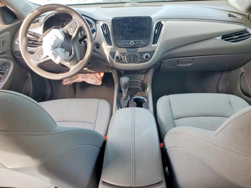 Photo 8 from auction – 2021 CHEVROLET MALIBU with VIN 1G1ZD5ST6MF003948