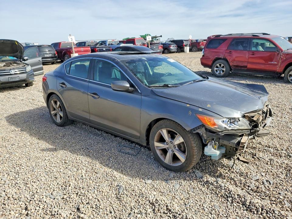 Zdjęcie 4 z aukcji – 2013 ACURA ILX z VIN 19VDE1F59DE006039