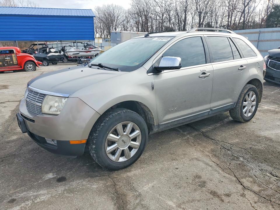 LINCOLN MKX 2008 with VIN 2LMDU68CX8BJ18011 - Photo from auction