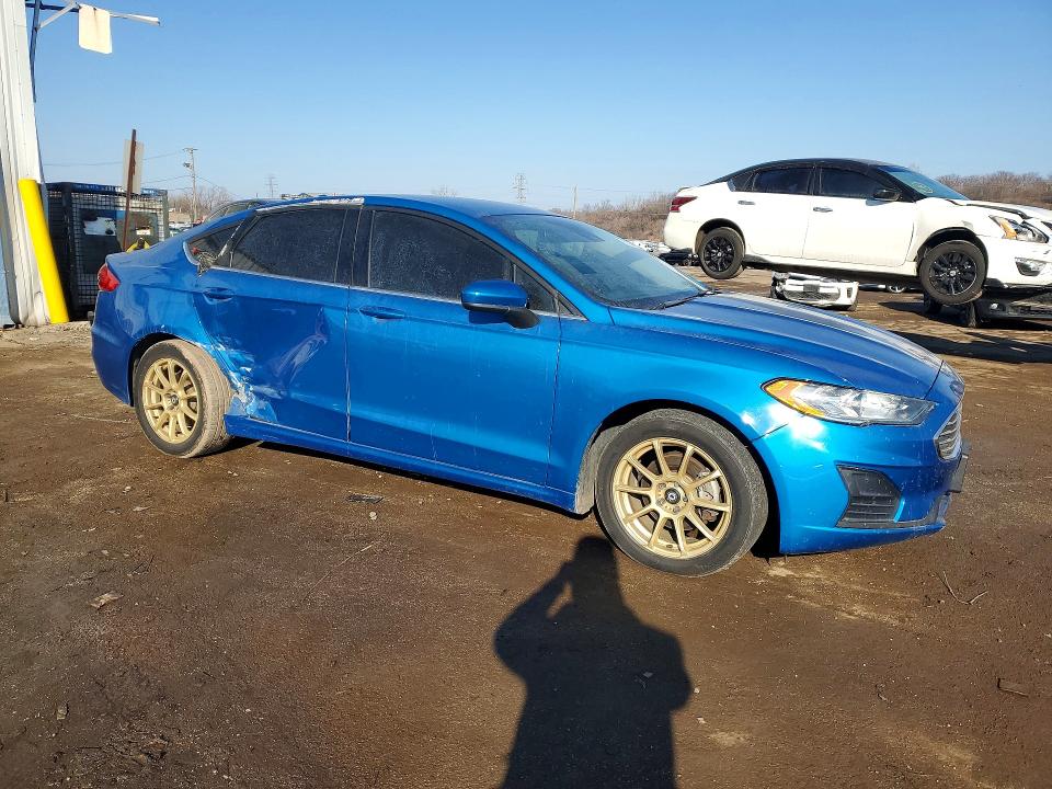 Photo 4 from auction – 2019 FORD FUSION with VIN 3FA6P0HD3KR195310