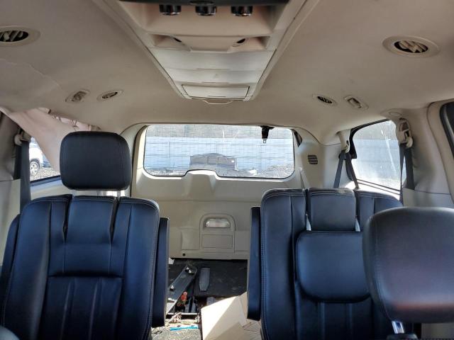Photo 10 from auction – 2016 CHRYSLER TOWN & COU with VIN 2C4RC1BG3GR288921