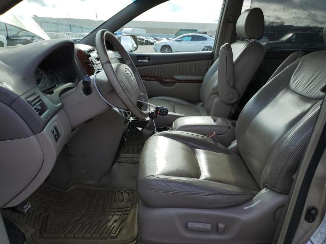 Photo 7 from auction – 2004 TOYOTA SIENNA XLE with VIN 5TDZA22C14S193382