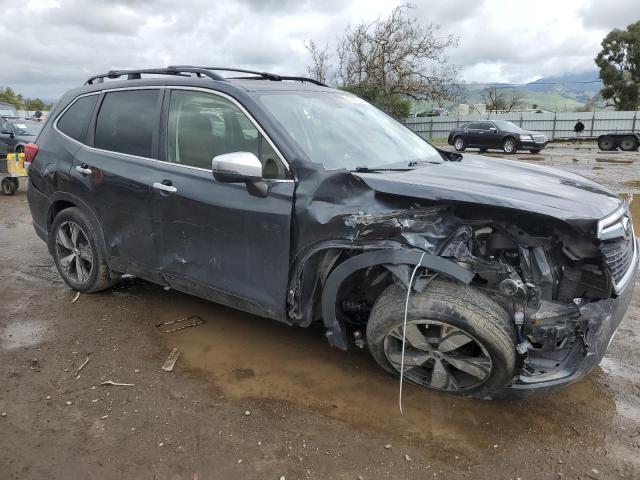 Photo 4 from auction – 2019 SUBARU FORESTER T with VIN JF2SKAWC5KH444443