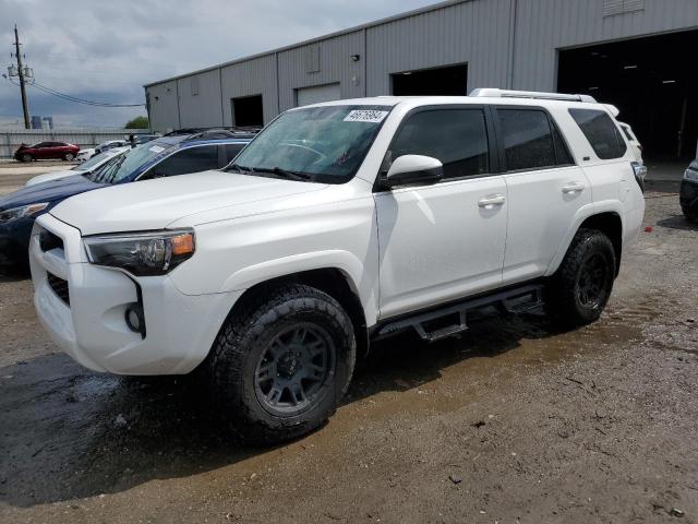 Photo 1 from auction – 2018 TOYOTA 4RUNNER SR with VIN JTEBU5JR3J5505733