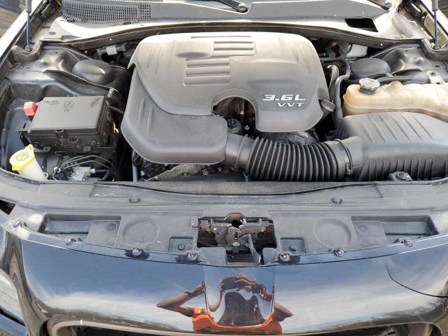 Photo 11 from auction – 2017 CHRYSLER 300 S with VIN 2C3CCABG7HH661377