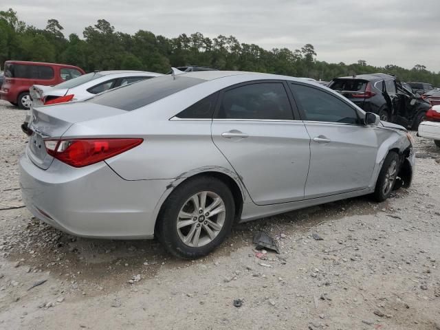 Photo 3 from auction – 2011 HYUNDAI SONATA GLS with VIN 5NPEB4AC6BH131102