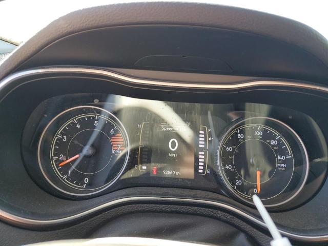 Photo 9 from auction – 2019 JEEP CHEROKEE L with VIN 1C4PJLLB0KD411615