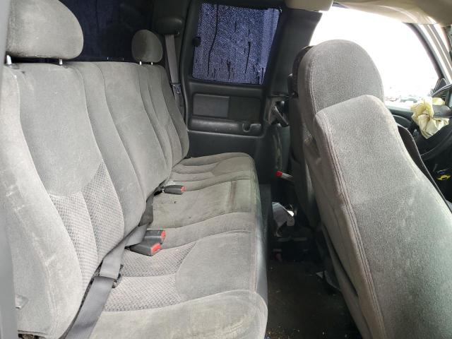 Photo 10 from auction – 2004 CHEVROLET SILVERADO with VIN 1GCHK29UX4E170454