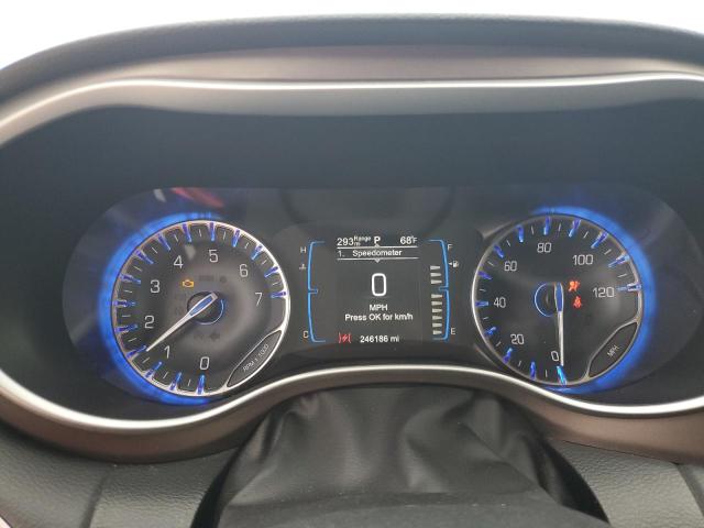Photo 9 from auction – 2017 CHRYSLER PACIFICA T with VIN 2C4RC1DG0HR676509