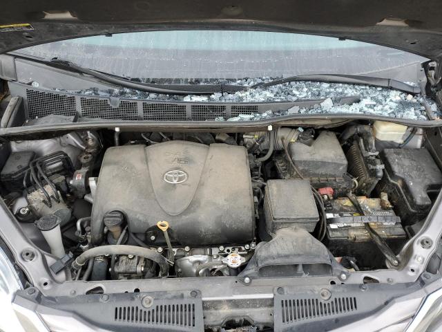 Photo 12 from auction – 2017 TOYOTA SIENNA LE with VIN 5TDKZ3DC1HS856176