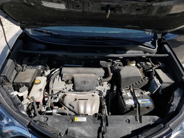 Photo 11 from auction – 2017 TOYOTA RAV4 LE with VIN 2T3BFREV5HW550897