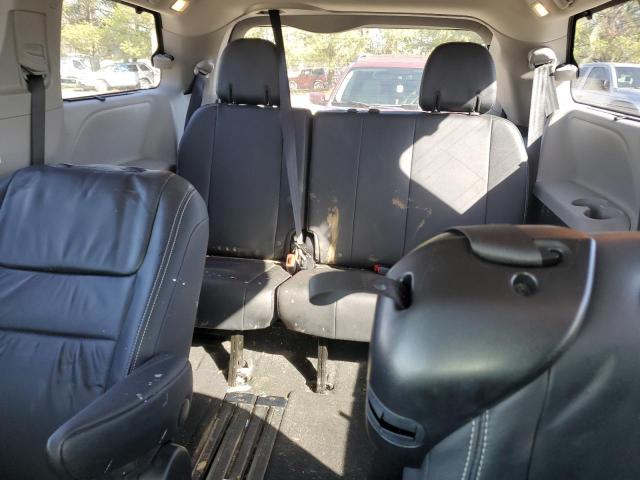 Photo 10 from auction – 2016 TOYOTA SIENNA SE with VIN 5TDXK3DC5GS747647