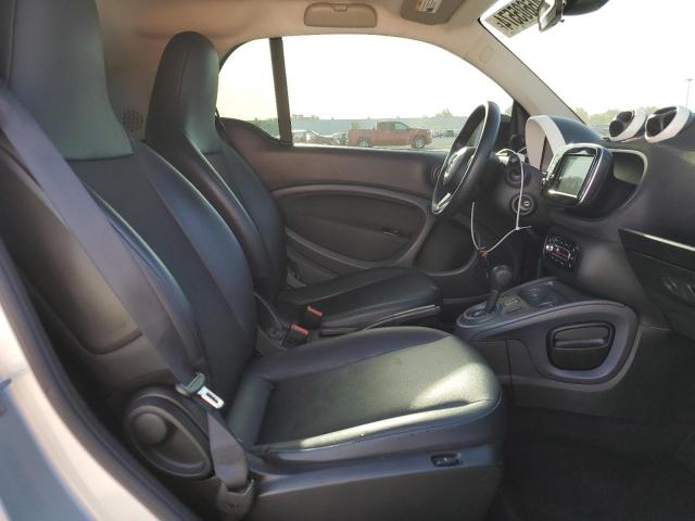 صورة رقم 10 من المزاد - 2017 SMART FORTWO مع VIN WMEFJ5DA8HK168865