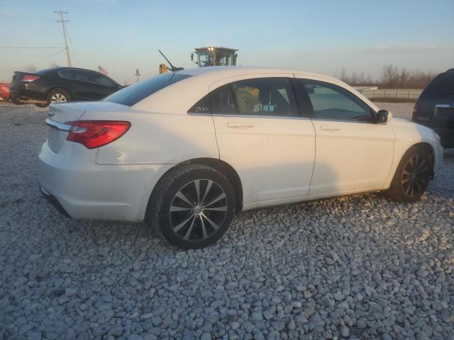 Photo 3 from auction – 2012 CHRYSLER 200 LX with VIN 1C3CCBAB2CN172347