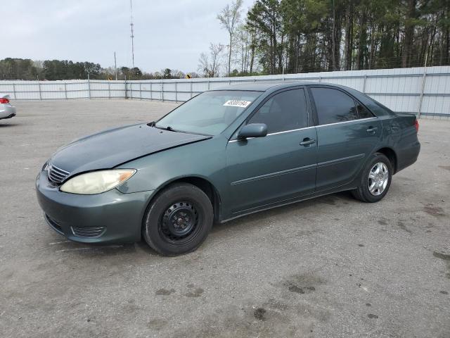 TOYOTA CAMRY LE 2005 with VIN 4T1BE32K65U043098 - Photo from auction