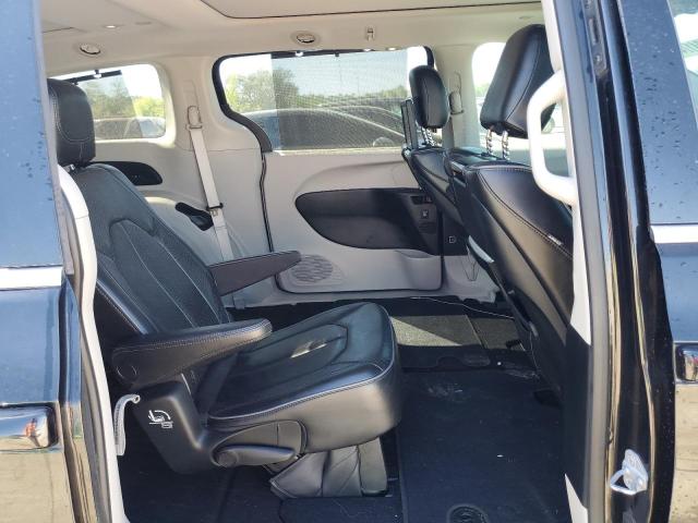 Photo 10 from auction – 2017 CHRYSLER PACIFICA with VIN 2C4RC1GGXHR770845