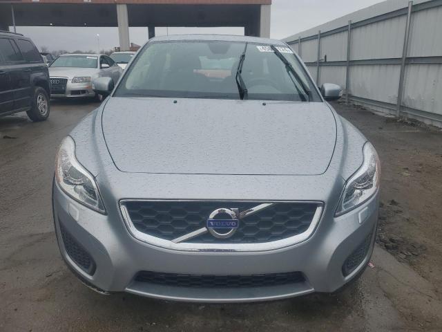 Photo 5 from auction – 2013 VOLVO C30 T5 with VIN YV1672MK6D2305553